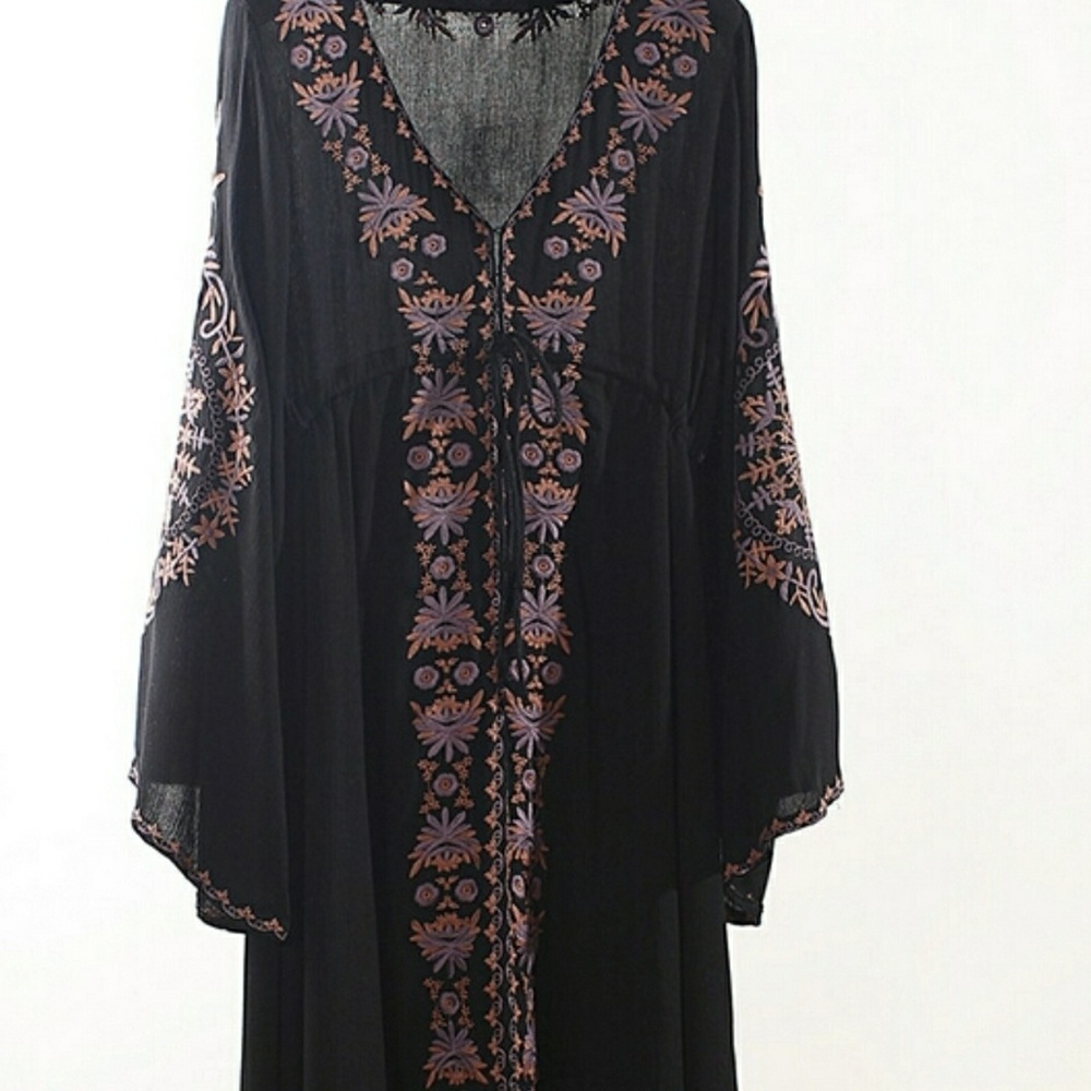 Embroidered Dress Dreamweaver - Picture 2 of 7